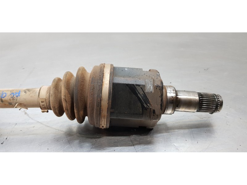 Recambio de transmision delantera izquierda para toyota hilux (kun) extra cab 4x4 referencia OEM IAM 434300K030  