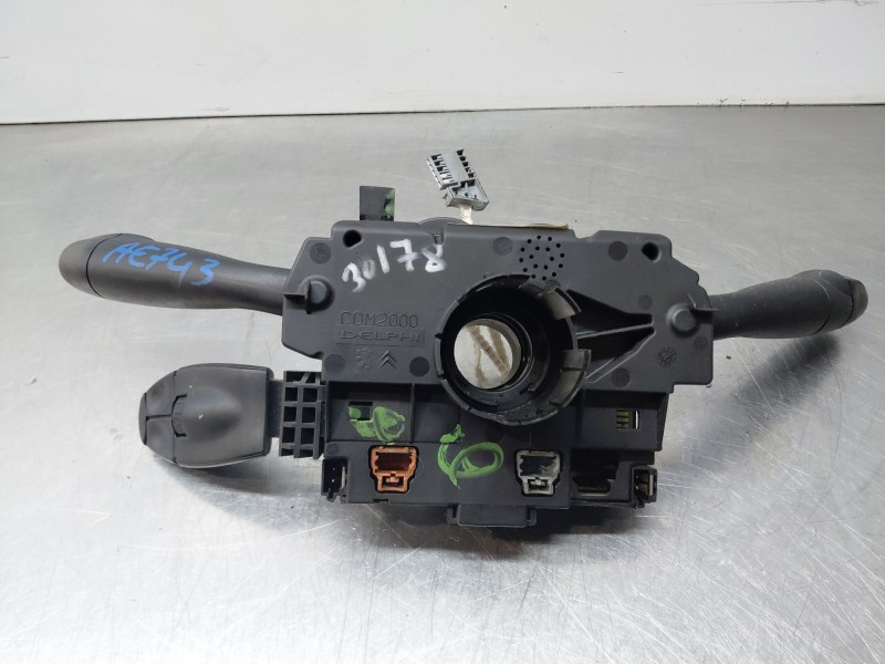 Recambio de mando multifuncion para peugeot 206 hatchback (2a/c) 1.6 16v referencia OEM IAM 6242C3 96511179XT 