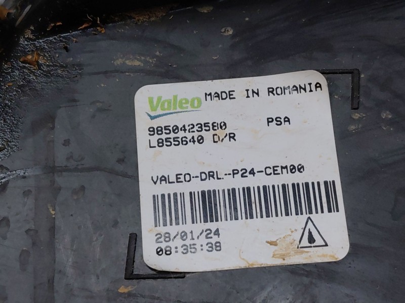 Recambio de piloto delantero derecho para peugeot 2008 (p2) allure referencia OEM IAM   