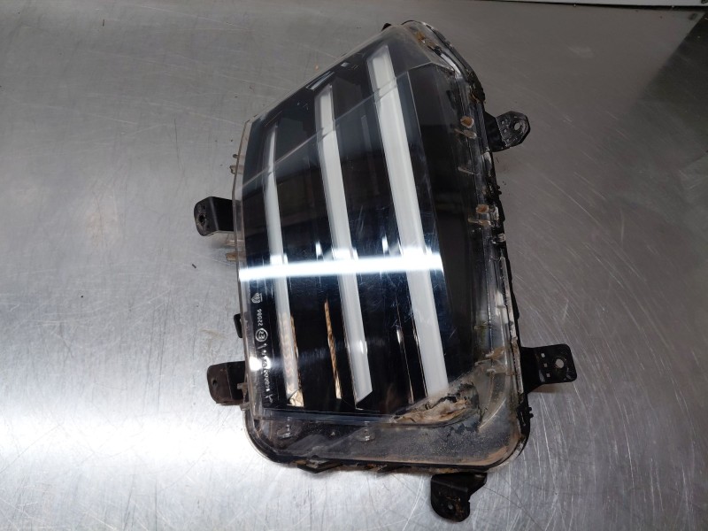 Recambio de piloto delantero izquierdo para peugeot 2008 (p2) allure referencia OEM IAM   