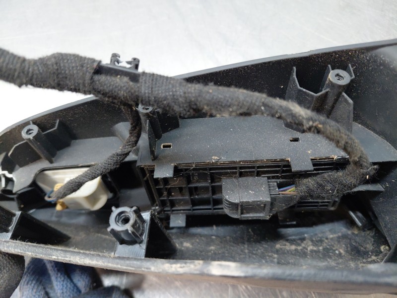 Recambio de mando elevalunas delantero izquierdo para peugeot 2008 (p2) allure referencia OEM IAM   