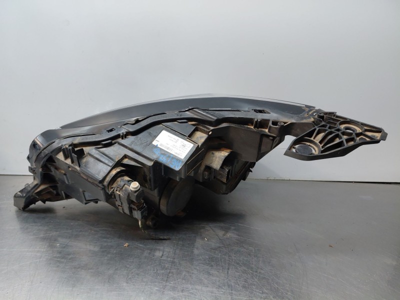 Recambio de faro derecho para peugeot 2008 (p2) allure referencia OEM IAM   