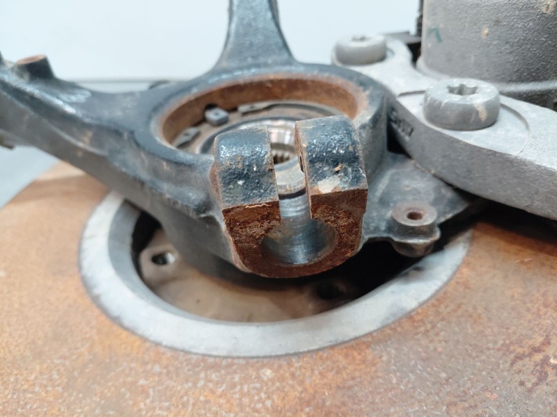 Recambio de mangueta delantera izquierda para peugeot 2008 (p2) allure referencia OEM IAM   