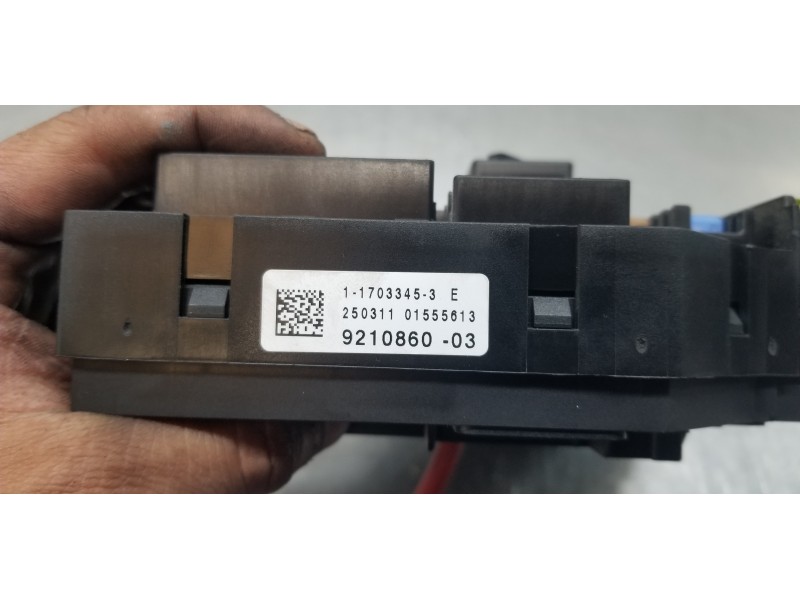 Recambio de caja reles / fusibles para bmw x3 (f25) xdrive 20d referencia OEM IAM 9210860 61149210860 