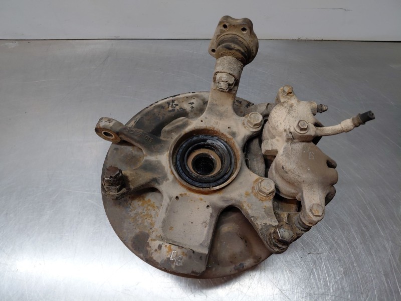 Recambio de mangueta delantera derecha para nissan terrano ii (r20) 2.7 tdi 4wd referencia OEM IAM 400147F011  