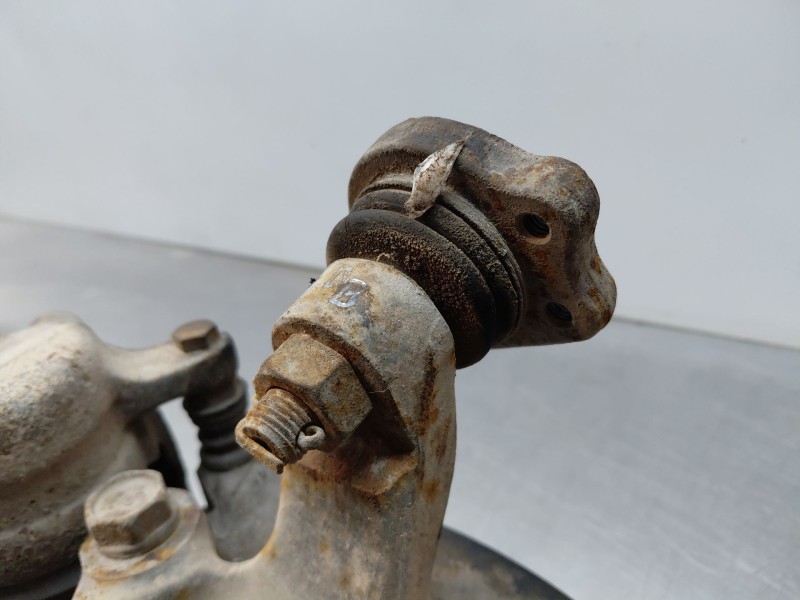 Recambio de mangueta delantera izquierda para nissan terrano ii (r20) 2.7 tdi 4wd referencia OEM IAM 400157F011  