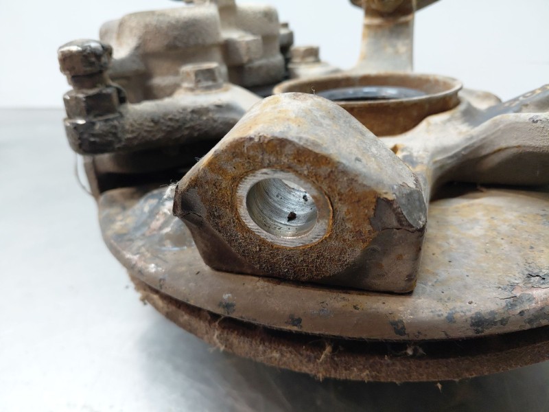 Recambio de mangueta delantera izquierda para nissan terrano ii (r20) 2.7 tdi 4wd referencia OEM IAM 400157F011  