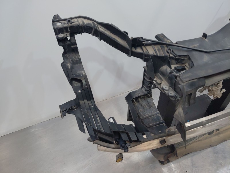 Recambio de panel frontal para mercedes-benz clase a (w169) elegance referencia OEM IAM A1696202535  
