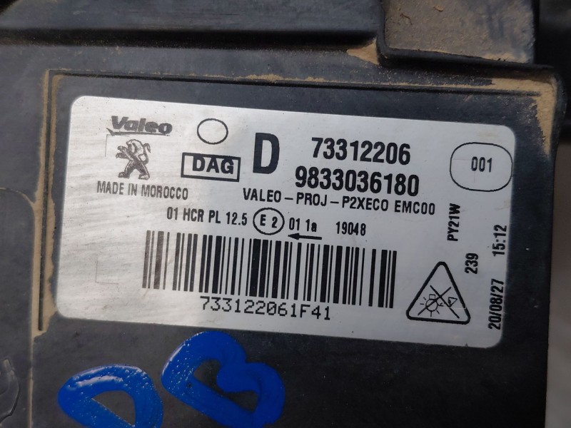 Recambio de faro derecho para peugeot 2008 (p2) bluehdi referencia OEM IAM   