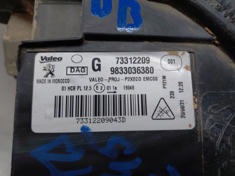 Recambio de faro izquierdo para peugeot 2008 (p2) bluehdi referencia OEM IAM   