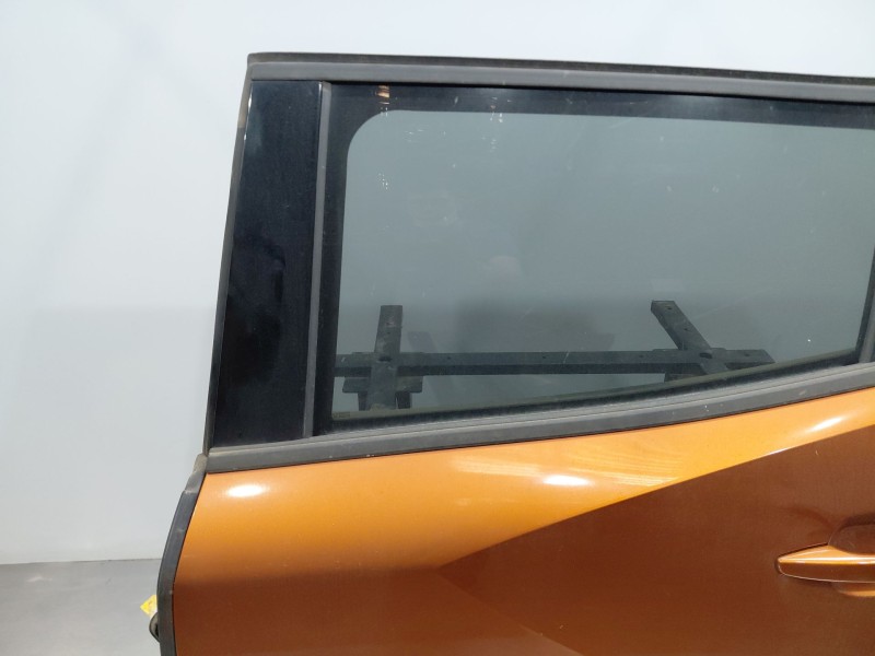 Recambio de puerta trasera izquierda para peugeot 2008 (p2) bluehdi referencia OEM IAM 9831048680  