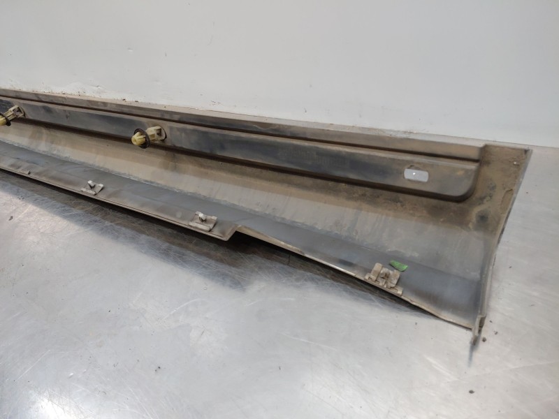 Recambio de faldon lateral para mercedes-benz clase b (w245) standard referencia OEM IAM   