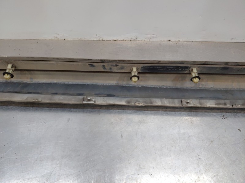 Recambio de faldon lateral para mercedes-benz clase b (w245) standard referencia OEM IAM   