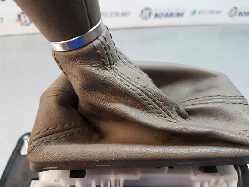 Recambio de palanca cambio para audi a4 ber. (b8) básico quattro referencia OEM IAM 8K1713041M   Recambio de palanca cambio para audi a4 ber. (b8) básico quattro referencia OEM IAM 8K1713041M