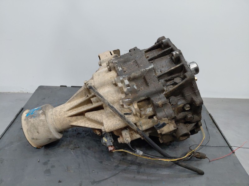 Recambio de caja transfer para nissan terrano ii (r20) 2.7 tdi 4wd referencia OEM IAM 33100G2304  