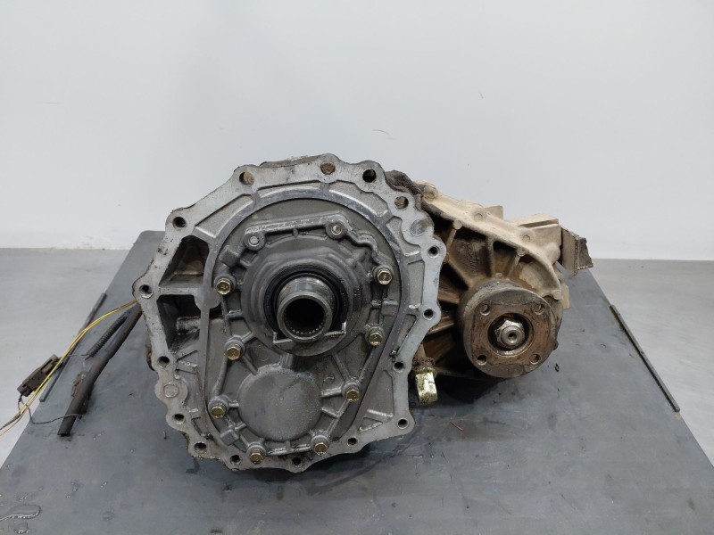 Recambio de caja transfer para nissan terrano ii (r20) 2.7 tdi 4wd referencia OEM IAM 33100G2304  