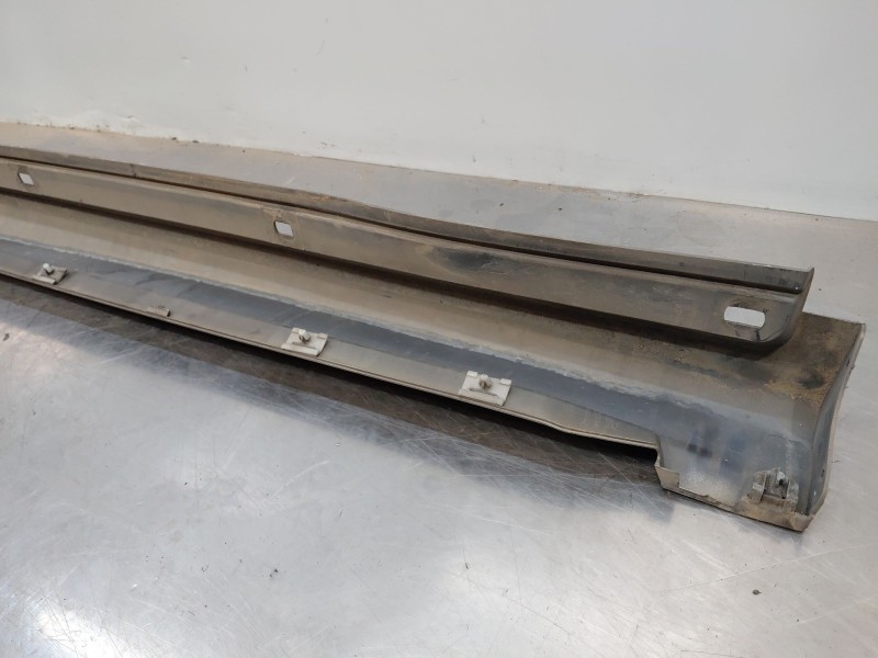 Recambio de faldon lateral para mercedes-benz clase b (w245) standard referencia OEM IAM   