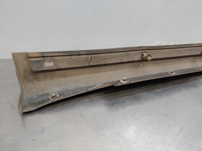 Recambio de faldon lateral para mercedes-benz clase b (w245) standard referencia OEM IAM   
