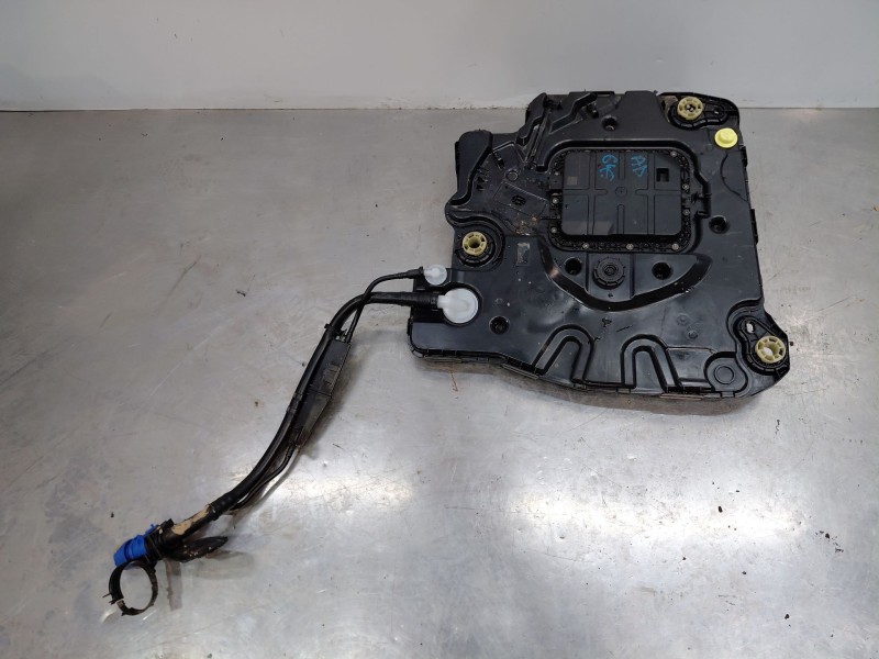 Recambio de deposito aditivo adblue fap ( deposito grande ) para peugeot 2008 (p2) bluehdi referencia OEM IAM   