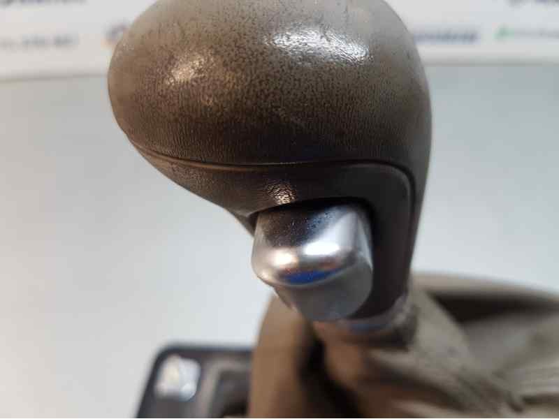 Recambio de palanca cambio para audi a4 ber. (b8) básico quattro referencia OEM IAM 8K1713041M   Recambio de palanca cambio para audi a4 ber. (b8) básico quattro referencia OEM IAM 8K1713041M