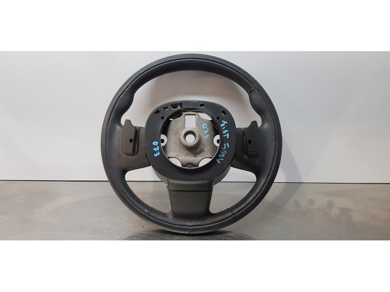 Recambio de volante para fiat 500 l (330) lounge referencia OEM IAM 6204725   Recambio de volante para fiat 500 l (330) lounge referencia OEM IAM 6204725