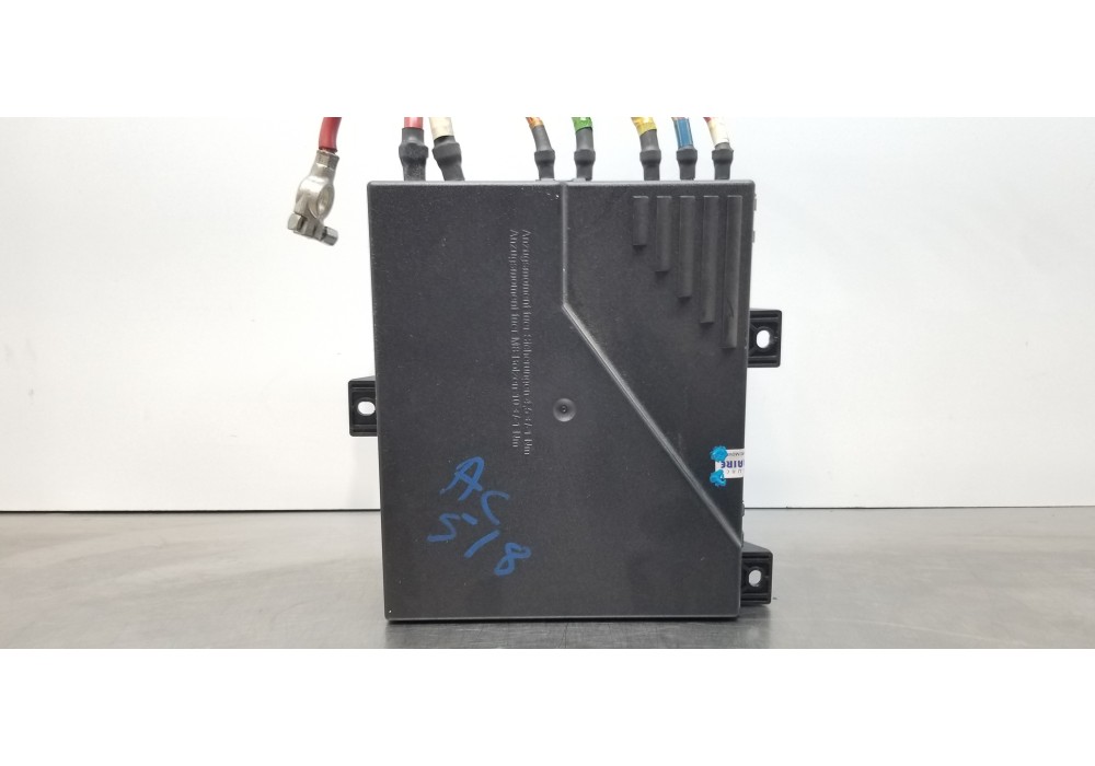 Recambio de caja precalentamiento para mercedes clase s (w221) berlina 420 / 450 cdi (221.028) referencia OEM IAM 2215400401  