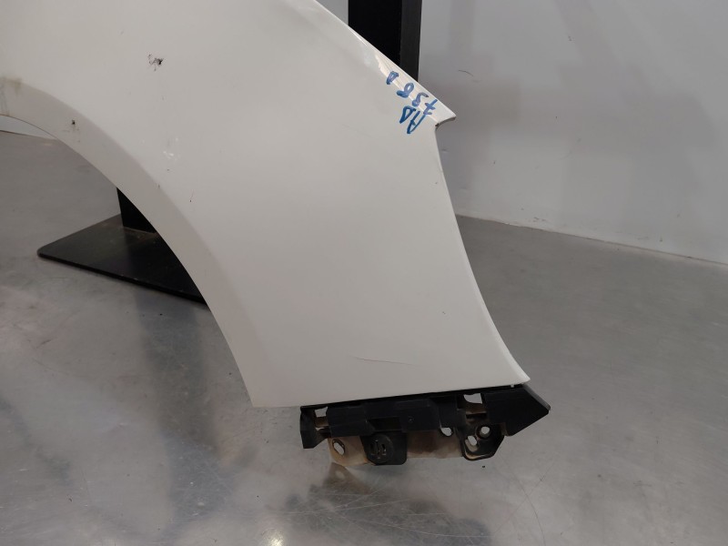 Recambio de aleta delantera derecha para lexus ux (za10) essence referencia OEM IAM   