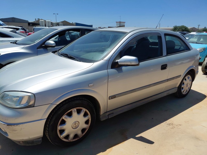 opel astra g hatchback (t98) del año 2000