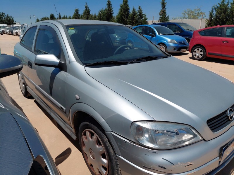 opel astra g hatchback (t98) del año 2000