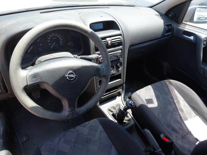 opel astra g hatchback (t98) del año 2000