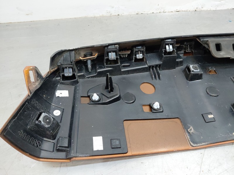 Recambio de aleron trasero para peugeot 2008 (p2) bluehdi referencia OEM IAM 983285521T  