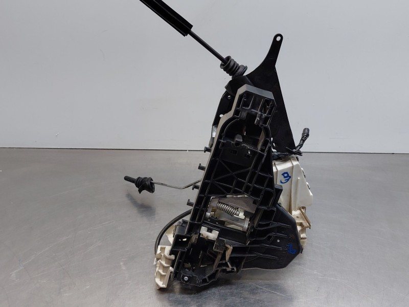 Recambio de cerradura puerta delantera derecha para mercedes-benz clase a (w169) elegance referencia OEM IAM A1697202035  