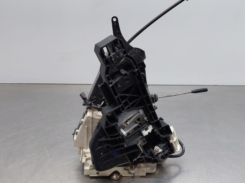 Recambio de cerradura puerta trasera izquierda para mercedes-benz clase a (w169) elegance referencia OEM IAM A1697302935  