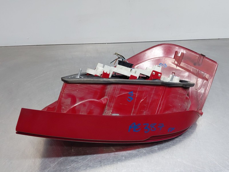Recambio de piloto trasero derecho para mercedes-benz clase a (w169) elegance referencia OEM IAM A1698203064  
