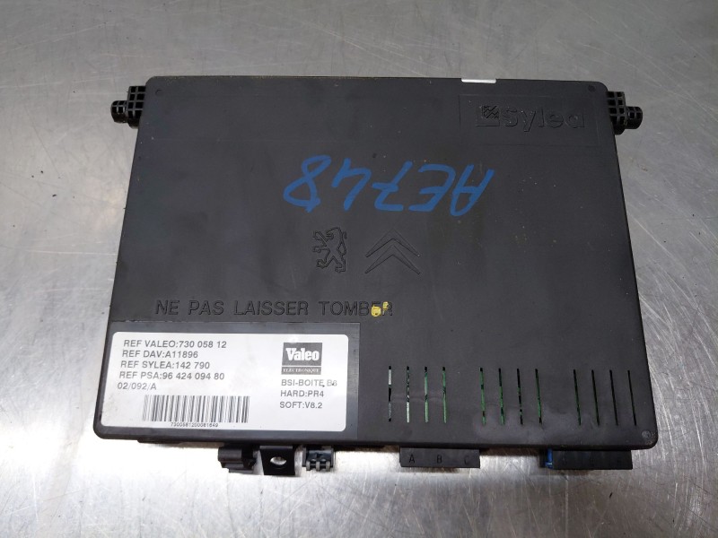 Recambio de caja reles / fusibles para citroën xsara picasso (n68) 2.0 hdi referencia OEM IAM 9642409480  