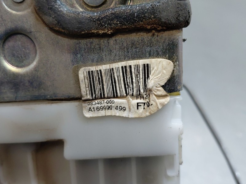 Recambio de cerradura puerta delantera derecha para mercedes-benz clase b (w245) standard referencia OEM IAM A1697204435  