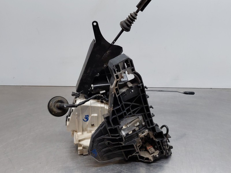 Recambio de cerradura puerta delantera izquierda para mercedes-benz clase b (w245) standard referencia OEM IAM A1697203735  
