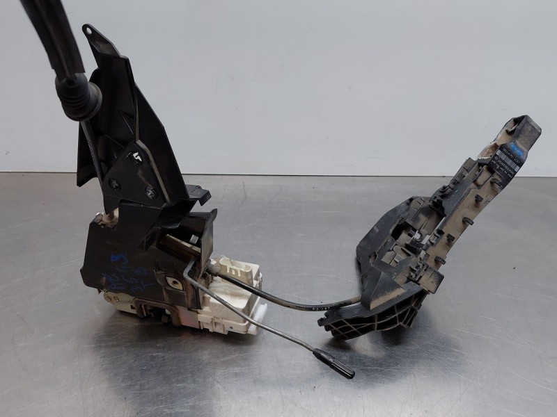 Recambio de cerradura puerta trasera derecha para mercedes-benz clase b (w245) standard referencia OEM IAM A1697303235  