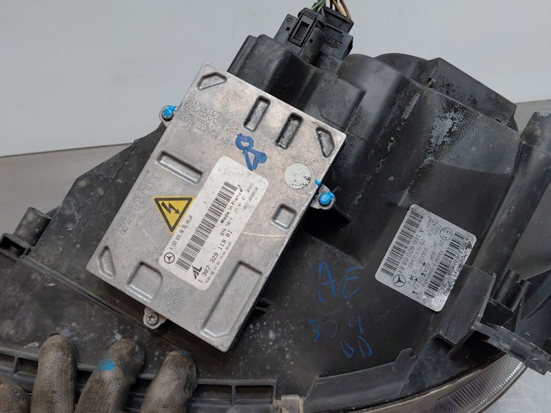 Recambio de faro derecho para mercedes-benz clase b (w245) standard referencia OEM IAM A1698206861  