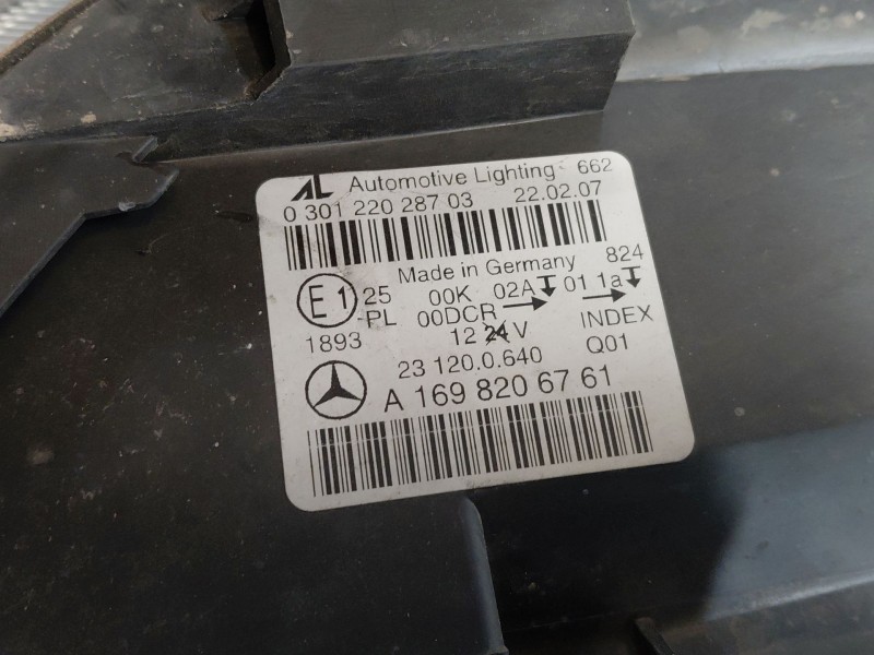 Recambio de faro izquierdo para mercedes-benz clase b (w245) standard referencia OEM IAM A1698206761  