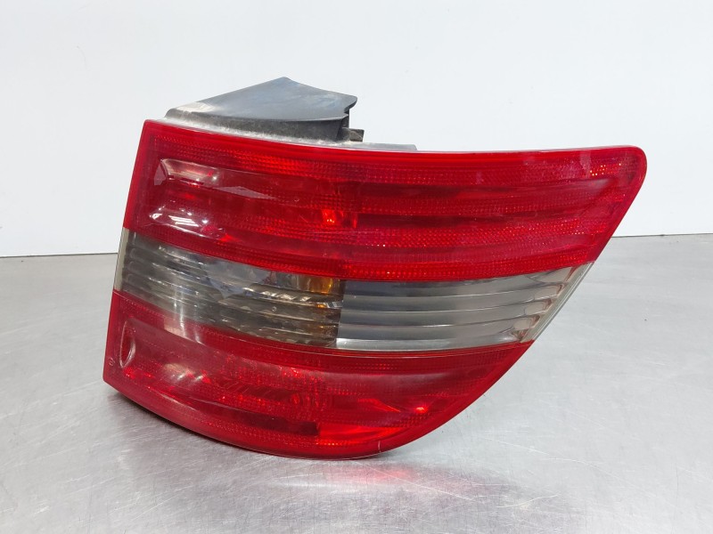 Recambio de piloto trasero derecho para mercedes-benz clase b (w245) standard referencia OEM IAM A1698202664 A1698202464 