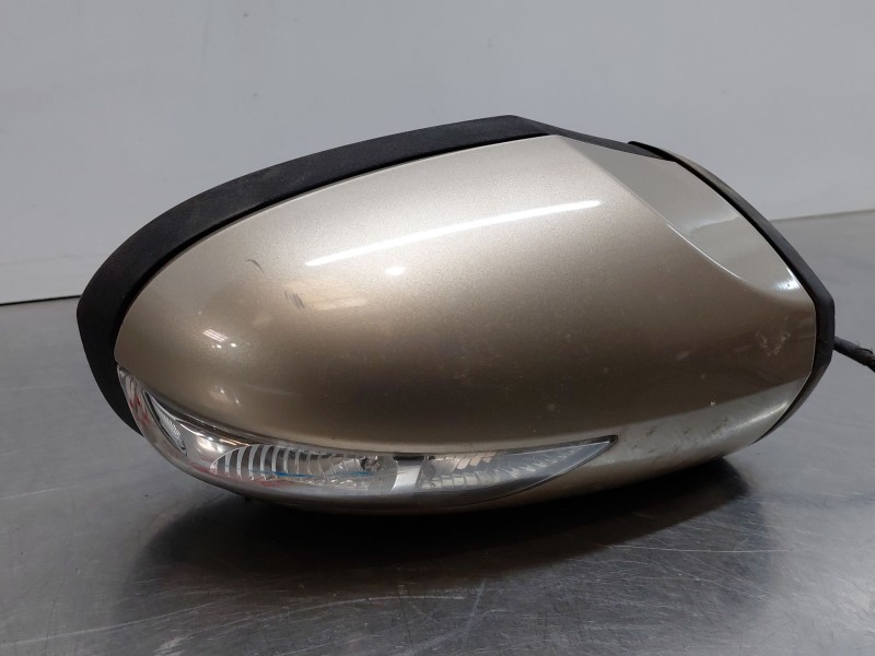 Recambio de retrovisor derecho para mercedes-benz clase b (w245) standard referencia OEM IAM A1698100676  
