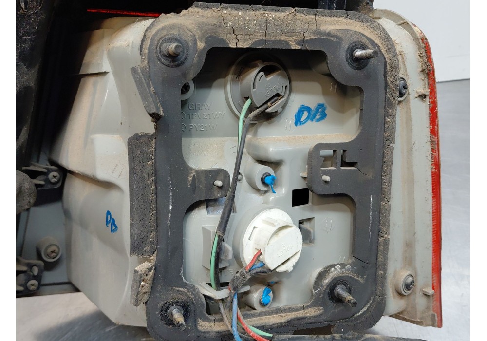 Recambio de piloto trasero izquierdo para kia carens i monospace (fc, fj) 2.0 crdi referencia OEM IAM K2JB51160A  
