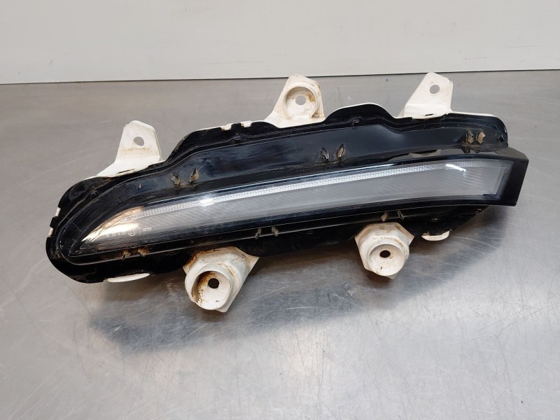 Recambio de piloto delantero derecho para peugeot 2008 (p2) bluehdi referencia OEM IAM 9824241280  