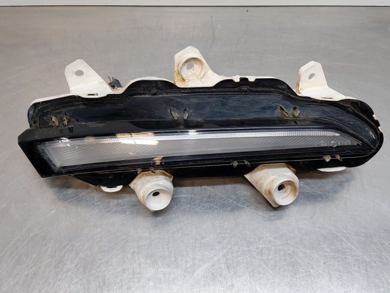 Recambio de piloto delantero izquierdo para peugeot 2008 (p2) bluehdi referencia OEM IAM 9824241480  