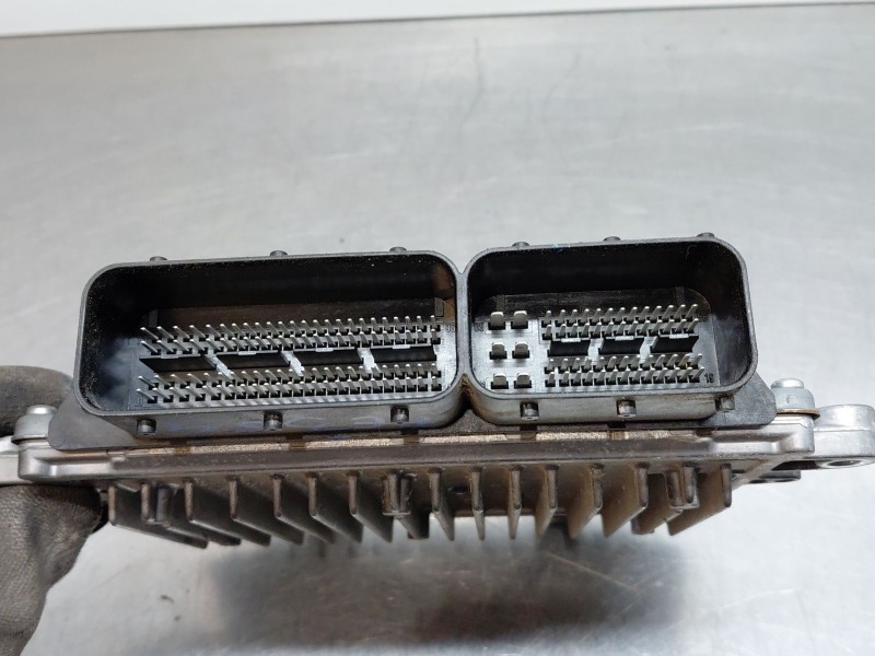 Recambio de centralita motor uce para mercedes-benz clase b (w245) standard referencia OEM IAM A6401501891 0281013967 