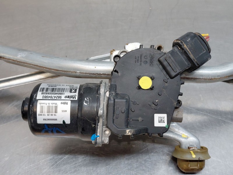 Recambio de motor limpia delantero para peugeot 2008 (p2) bluehdi referencia OEM IAM 9824784980  