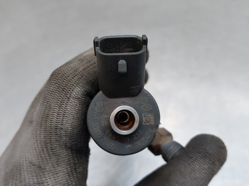 Recambio de inyector para kia carens i monospace (fc, fj) 2.0 crdi referencia OEM IAM 3380027400  