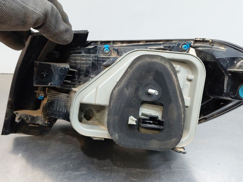 Recambio de piloto trasero izquierdo para peugeot 208 (p2) active pack referencia OEM IAM 9823216780  