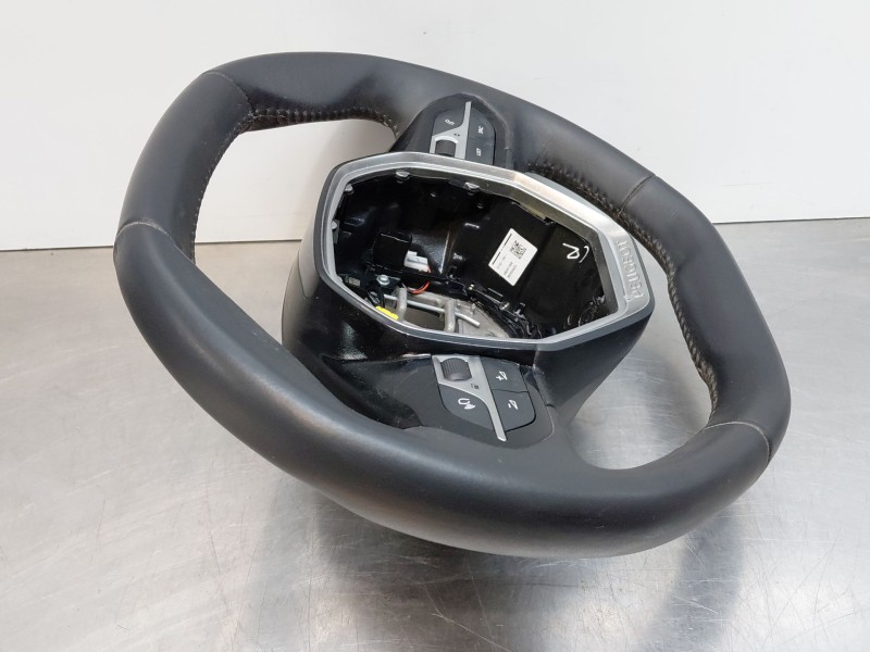 Recambio de volante para peugeot 208 (p2) active pack referencia OEM IAM 98255044ZD  